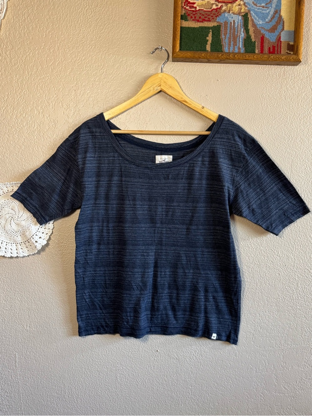 Hollister Y2K Dark Grey Short Sleeve Wide Neck Tee | Size Large